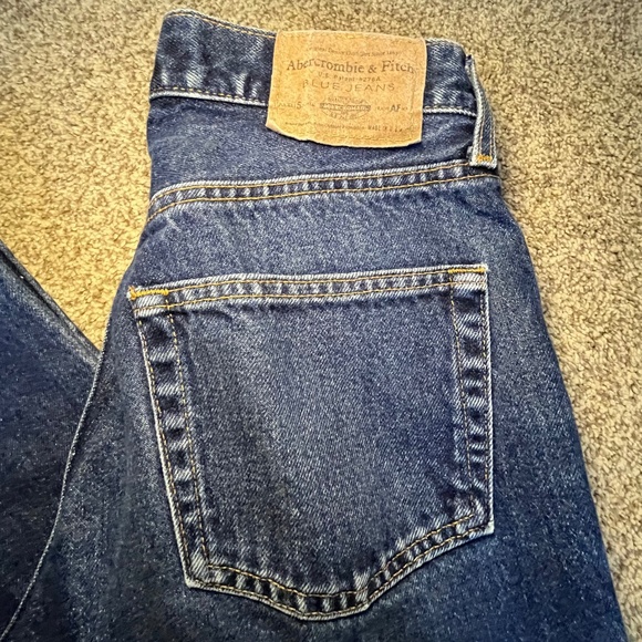 Vintage Abercrombie & Fitch Flared Blue Jeans Medium/Dark Wash 100% Cotton 6 - Picture 8 of 11
